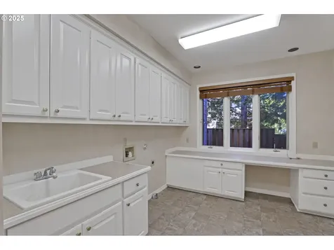3147 NW 114th Terrace Portland OR 97229