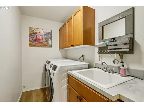 915 NW Vinca Lane Camas WA 98607