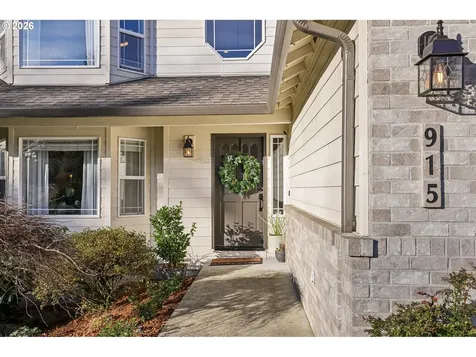 915 NW Vinca Lane Camas WA 98607