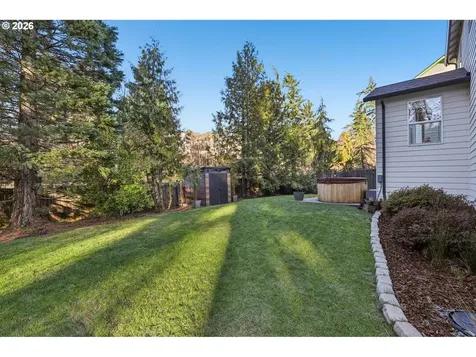 915 NW Vinca Lane Camas WA 98607