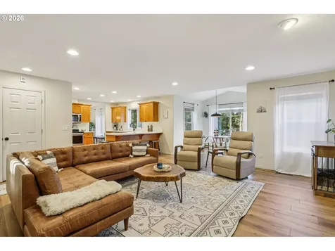 915 NW Vinca Lane Camas WA 98607