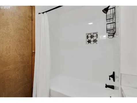 13910 Caufield Road Oregon City OR 97045