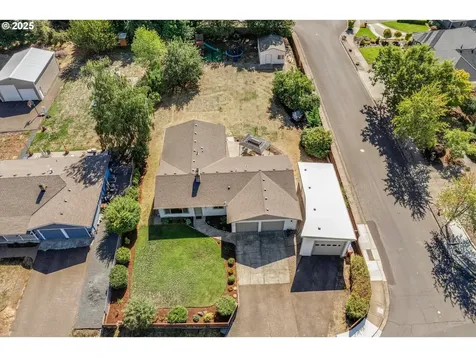 13910 Caufield Road Oregon City OR 97045