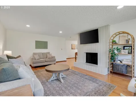 13910 Caufield Road Oregon City OR 97045