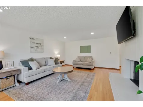 13910 Caufield Road Oregon City OR 97045