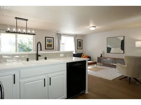 7041 NE 55th Street Vancouver WA 98661