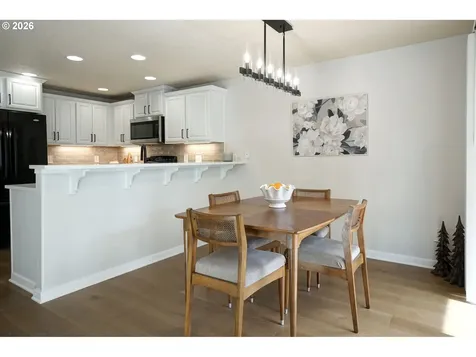7041 NE 55th Street Vancouver WA 98661