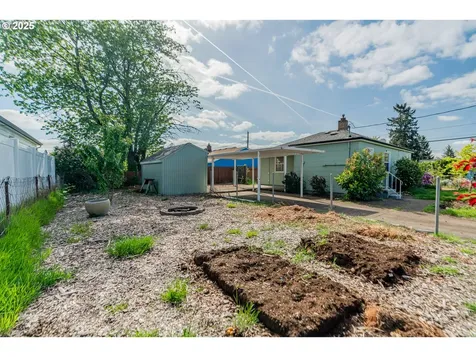8405 SE Glenwood Street Portland OR 97266