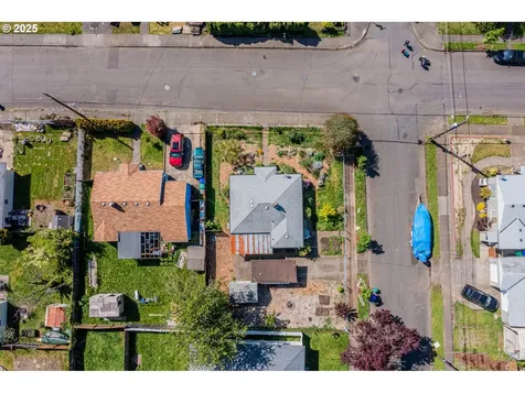 8405 SE Glenwood Street Portland OR 97266