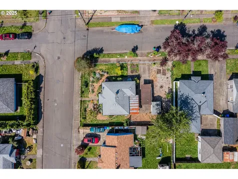 8405 SE Glenwood Street Portland OR 97266
