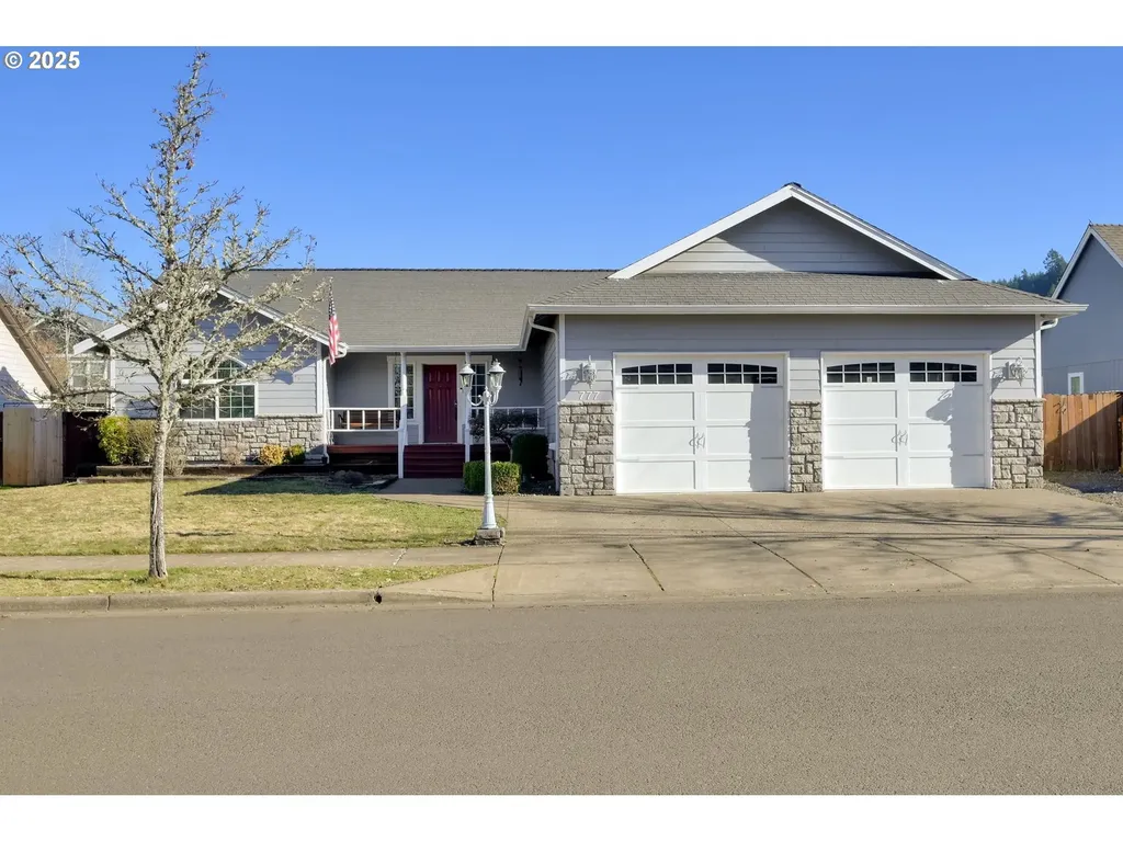 777 27th Avenue Sweet Home OR 97386