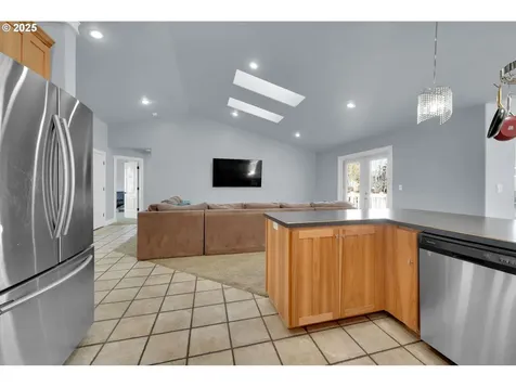 777 27th Avenue Sweet Home OR 97386
