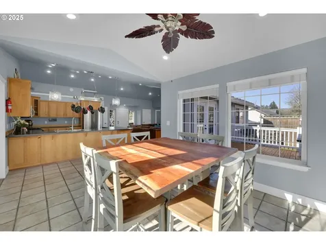 777 27th Avenue Sweet Home OR 97386
