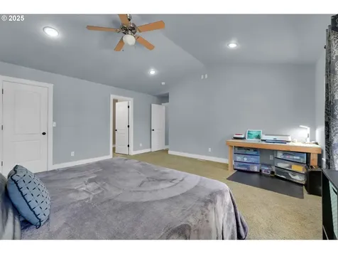 777 27th Avenue Sweet Home OR 97386