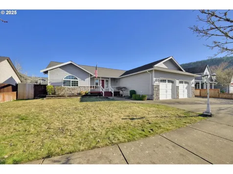 777 27th Avenue Sweet Home OR 97386