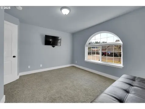 777 27th Avenue Sweet Home OR 97386