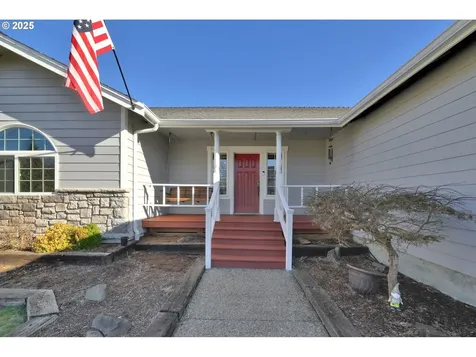777 27th Avenue Sweet Home OR 97386