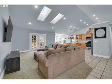 777 27th Avenue Sweet Home OR 97386