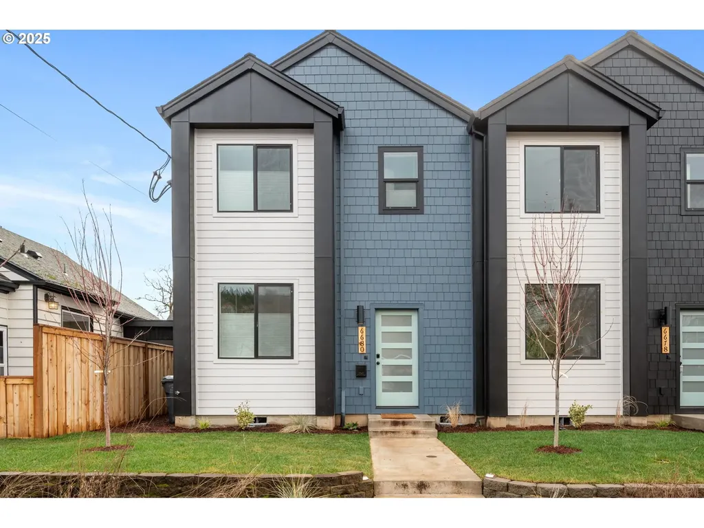 6680 SE Clinton Street Portland OR 97206
