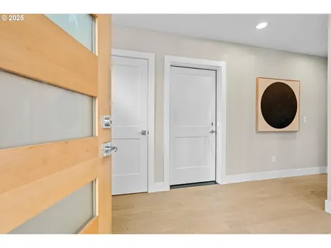 2306 SE Clinton Street Portland OR 97202