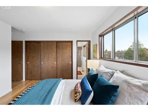 12837 NE Morris Street Portland OR 97230