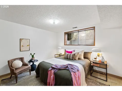 12837 NE Morris Street Portland OR 97230