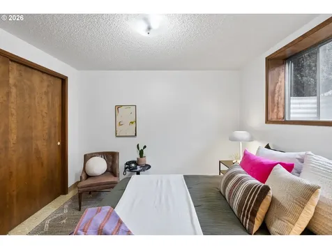 12837 NE Morris Street Portland OR 97230