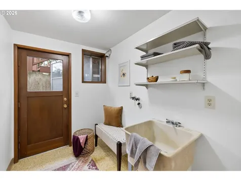 12837 NE Morris Street Portland OR 97230
