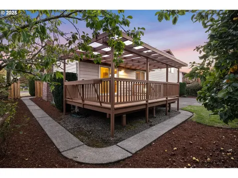 12837 NE Morris Street Portland OR 97230