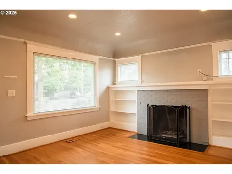 5311 NE 30th Avenue Portland OR 97211