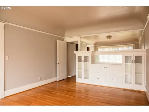 5311 NE 30th Avenue Portland OR 97211