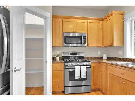 1641 Chasa Street Eugene OR 97401