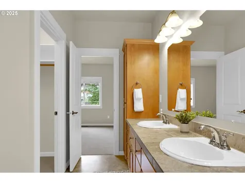 1641 Chasa Street Eugene OR 97401