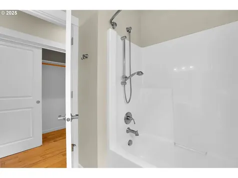 1641 Chasa Street Eugene OR 97401