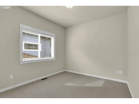 1641 Chasa Street Eugene OR 97401