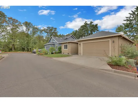 1641 Chasa Street Eugene OR 97401