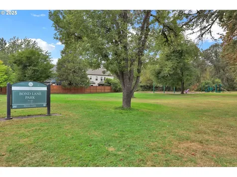 1641 Chasa Street Eugene OR 97401