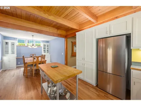 2985 Adams Street Eugene OR 97405