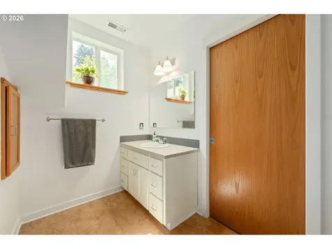 2985 Adams Street Eugene OR 97405