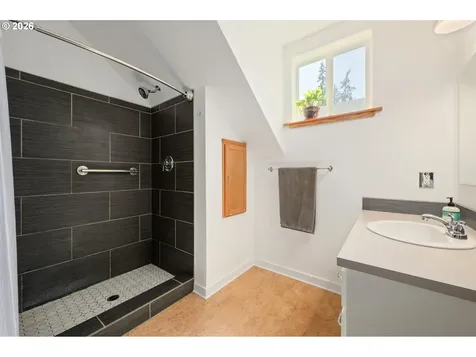 2985 Adams Street Eugene OR 97405