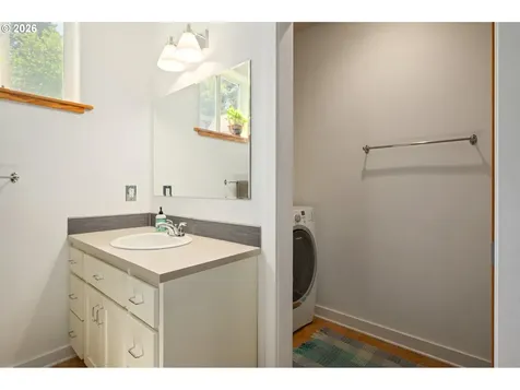 2985 Adams Street Eugene OR 97405