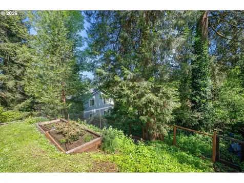 2985 Adams Street Eugene OR 97405