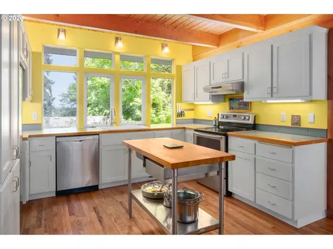 2985 Adams Street Eugene OR 97405
