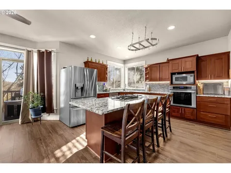 1551 N 4th Court Washougal WA 98671
