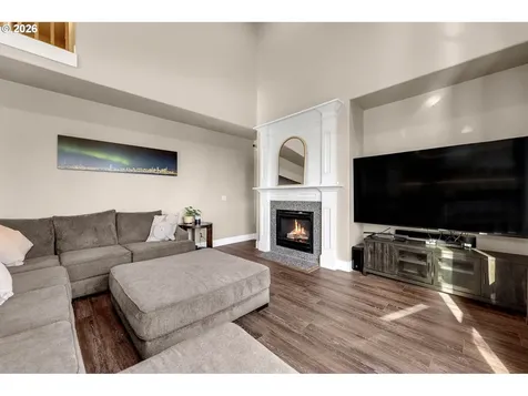 1551 N 4th Court Washougal WA 98671