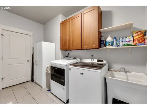 1551 N 4th Court Washougal WA 98671