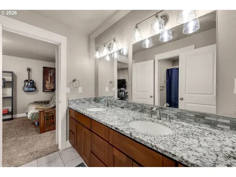 1551 N 4th Court Washougal WA 98671