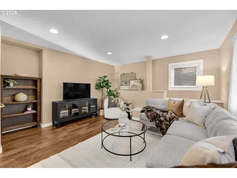 1551 N 4th Court Washougal WA 98671