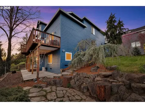 1551 N 4th Court Washougal WA 98671