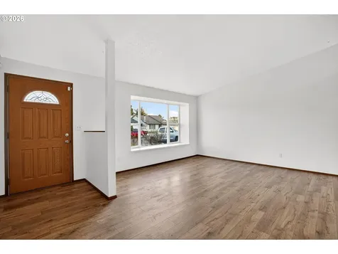 2262 S Alpine Street Cornelius OR 97113